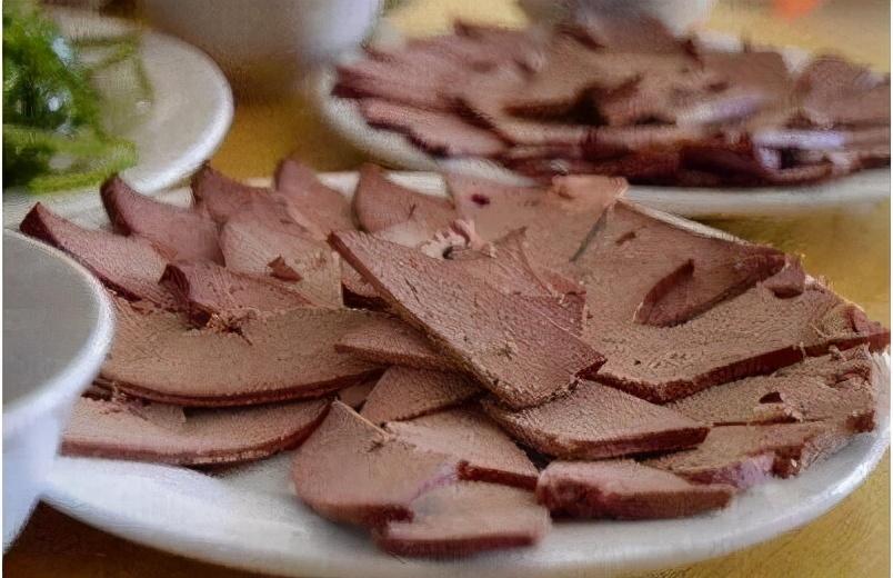 硒对甲状腺的作用是什么(甲状腺补硒有什么好处)-硒宝网