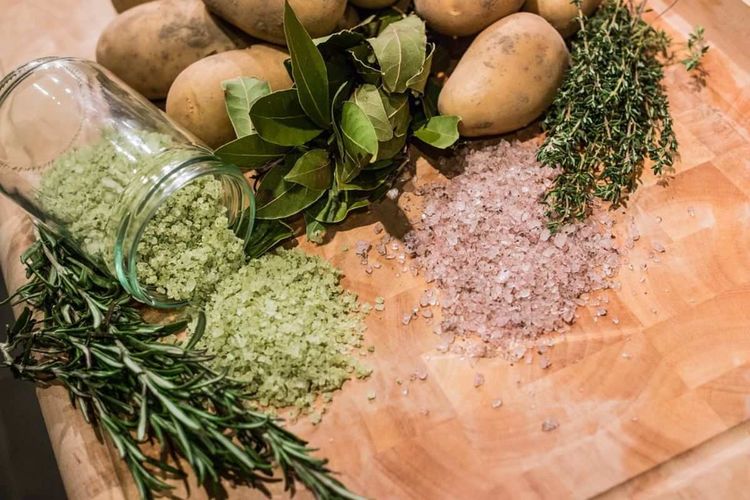 硒竹盐是骗局吗（竹盐用途和功效大揭秘）-硒宝网