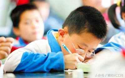 补硒对眼睛有好处吗(补硒对眼睛的作用)-硒宝网