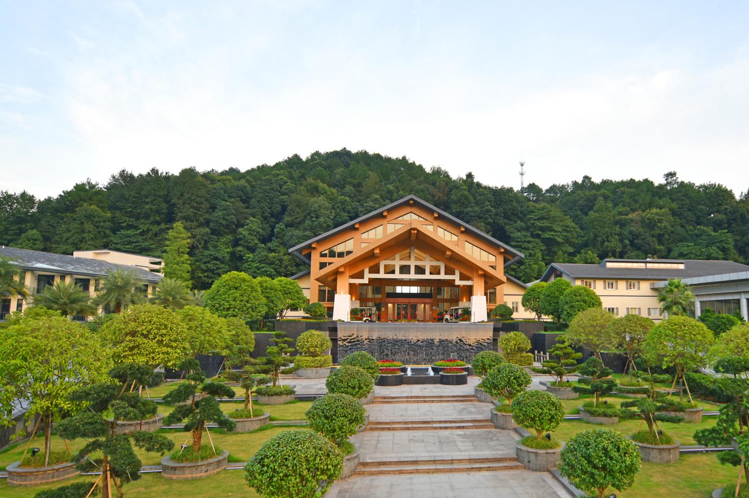 温汤镇的水都含富硒吗(温泉水真有这么好吗)-硒宝网