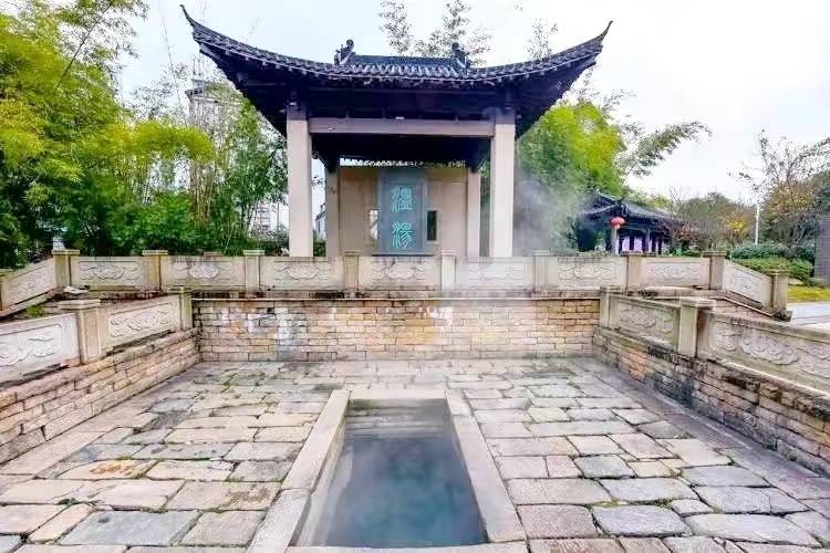 富硒泉水作用(泉水作用富硒是什么)-硒宝网