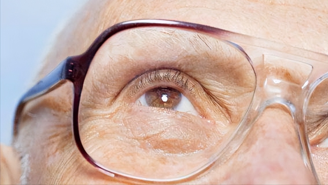 缺硒有什么症状用什么去补(人体缺硒元素的症状)-硒宝网