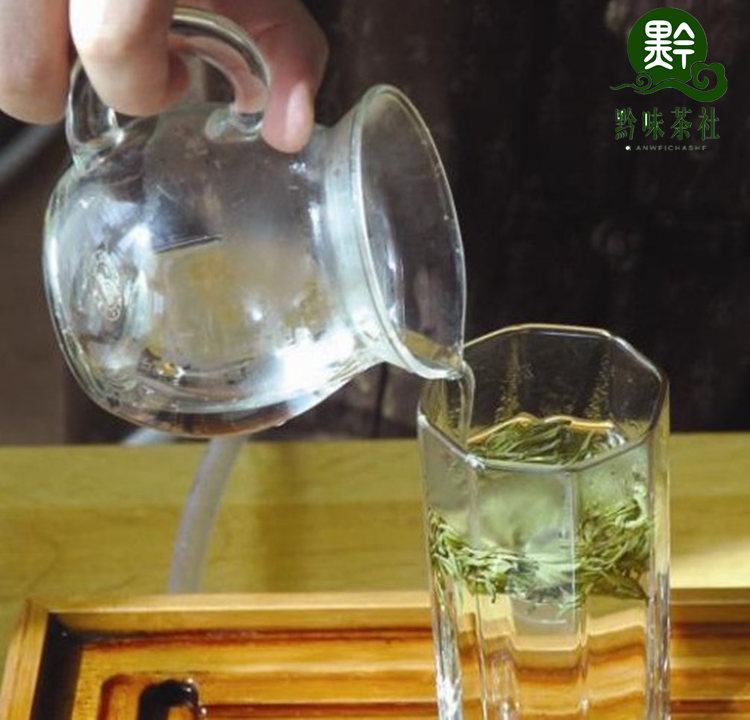 凤冈锌硒红茶（凤冈锌硒茶好喝吗）-硒宝网