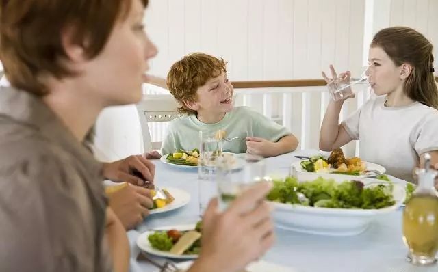 甲状腺癌怎样补硒最好(甲状腺癌补硒要补几个月)-硒宝网