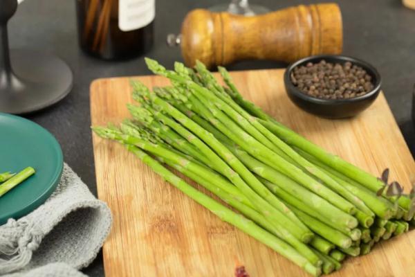 高嘌呤蔬菜一览表(嘌呤高的食物一览表2023)-硒宝网