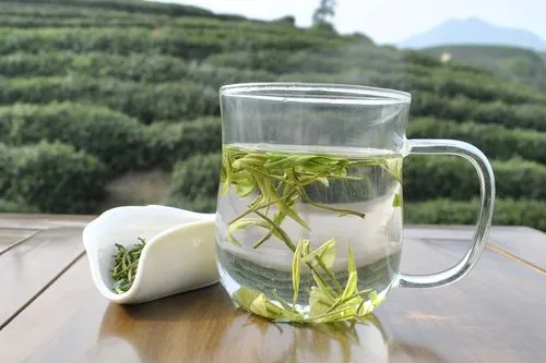 富硒白茶多少钱一斤（富硒白茶价格）-硒宝网