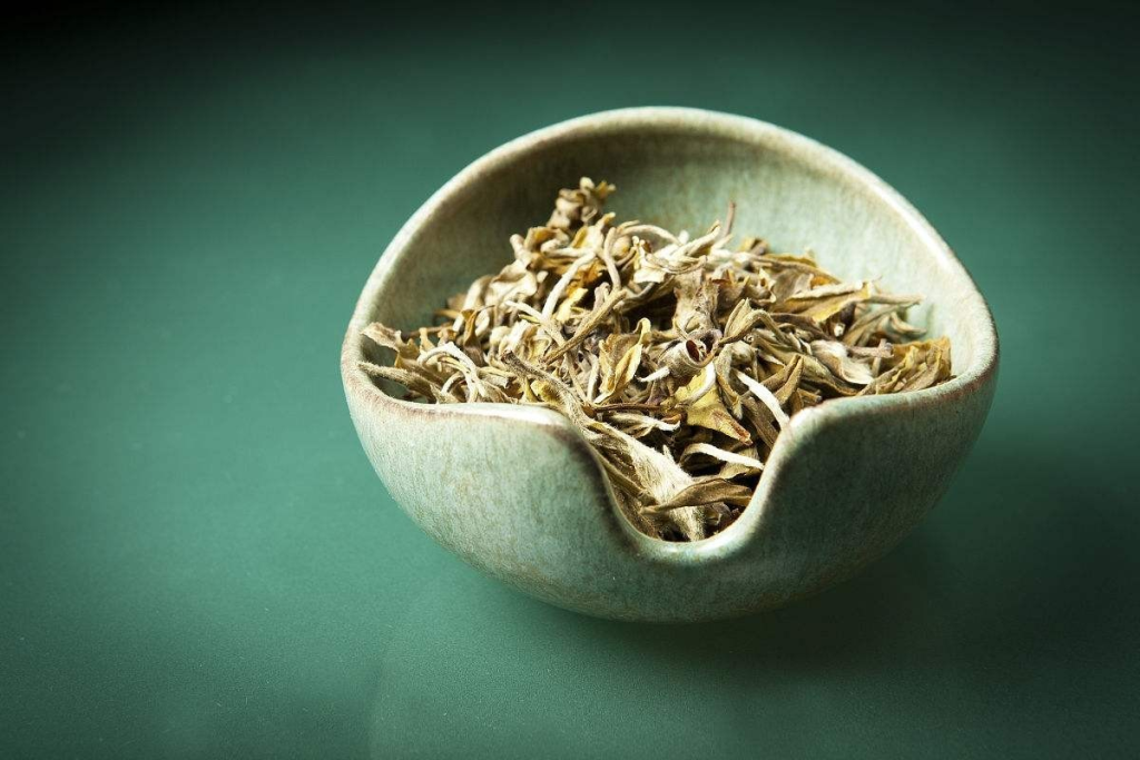 富硒白茶是什么茶种(富硒白茶功效与作用)-硒宝网