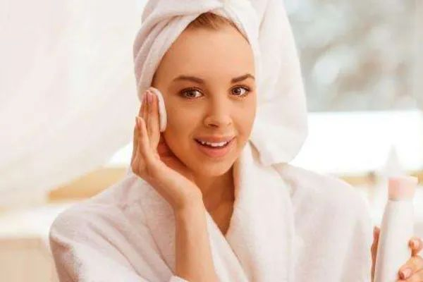 正确的护肤顺序七步早晚（白天和晚上的护肤顺序）-硒宝网