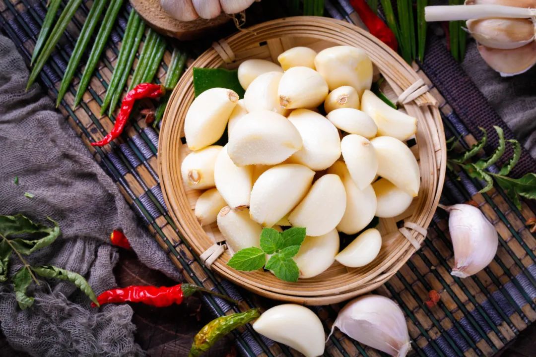 补硒还是大蒜素含硒高（大蒜素含硒元素吗）-硒宝网