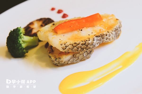 孕妇吃什么海鱼补硒快（孕期吃海鱼有什么好处）-硒宝网