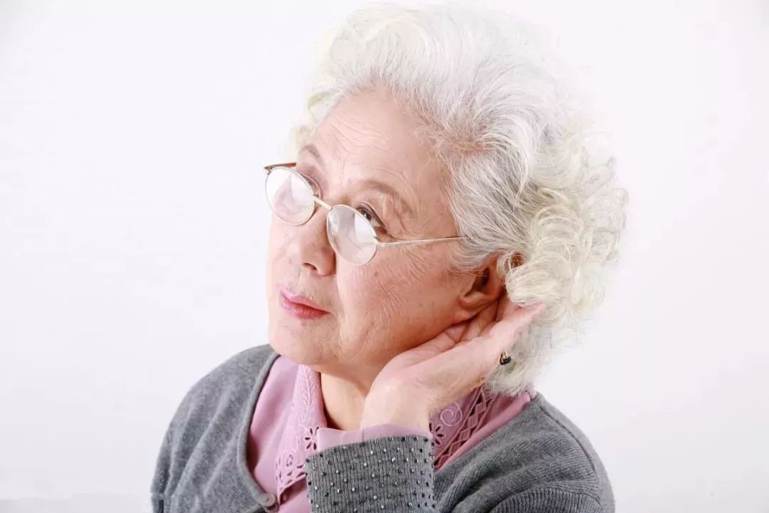 补硒元素能治疗白发吗（补硒治疗妇科病吗）-硒宝网