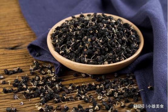 男性补硒食物有那些呢(补硒一般要连续补多久)-硒宝网