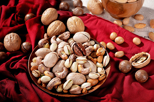 吃什么最容易补硒元素（哪些品牌的补硒是有机硒）-硒宝网