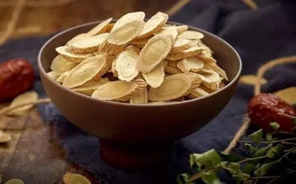 黄芪泡水能补硒元素吗(大量补硒能抗癌吗)-硒宝网