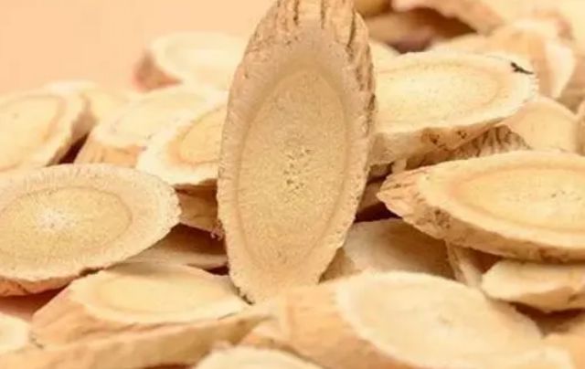 黄芪泡水能补硒元素吗(大量补硒能抗癌吗)-硒宝网