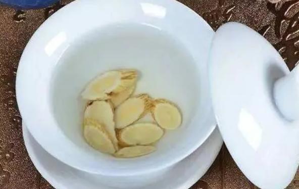 黄芪泡水能补硒元素吗(大量补硒能抗癌吗)-硒宝网