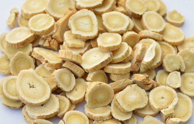 黄芪泡水能补硒元素吗(大量补硒能抗癌吗)-硒宝网