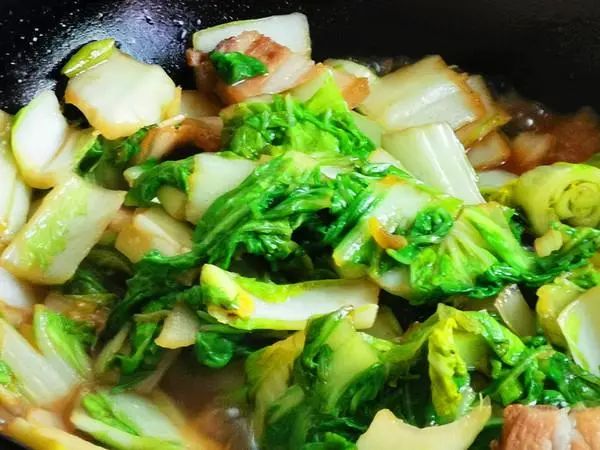 吃几个鸡蛋就能补硒嘛(富硒鸡蛋吃了好吗)-硒宝网