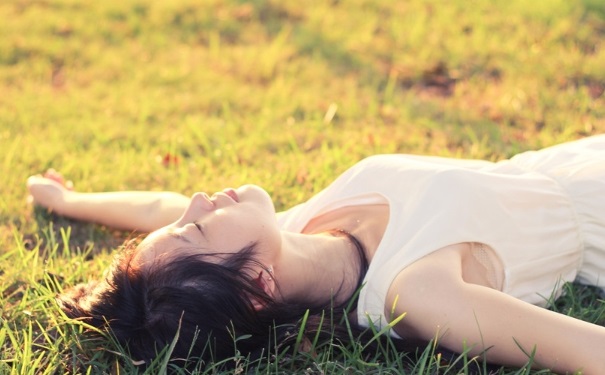 晒太阳补钙晒月亮补硒(晒月亮有什么好处)-硒宝网