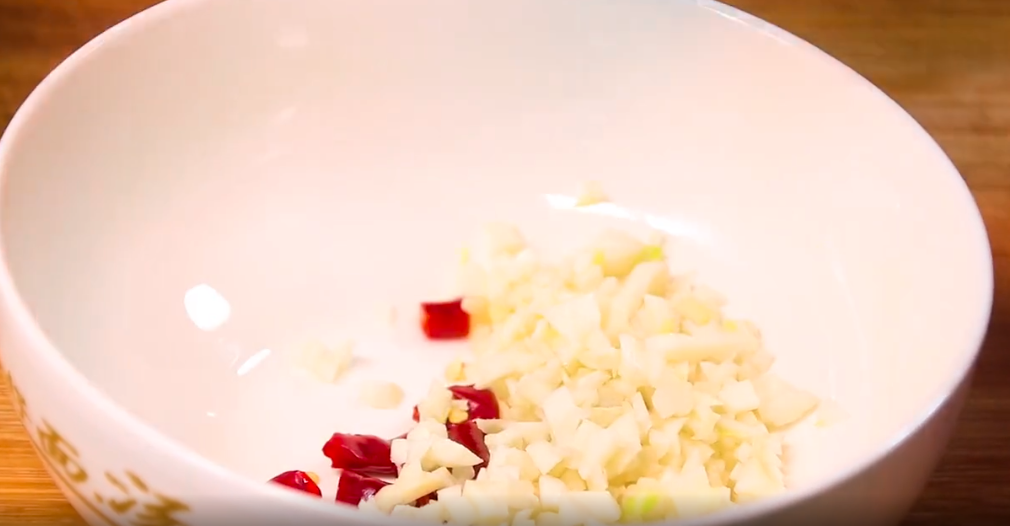 如何吃蒜才能补硒元素（如何吃蒜才能补硒元素）-硒宝网