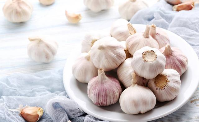 补硒食物海鲜含量表格(哪些海鲜含硒量最高)-硒宝网