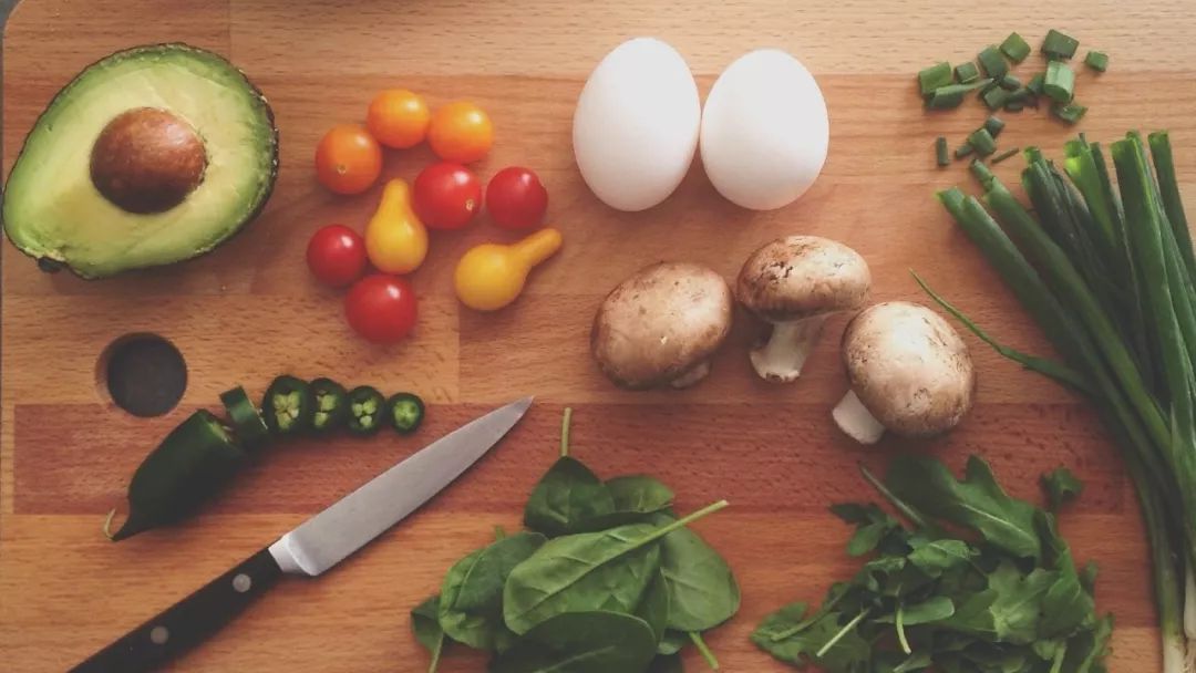 钙铁锌硒到底补什么好(钙铁锌硒和钙铁锌哪个好)-硒宝网