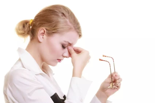 补硒眼睛充血(眼睛充血补硒有效果吗)-硒宝网