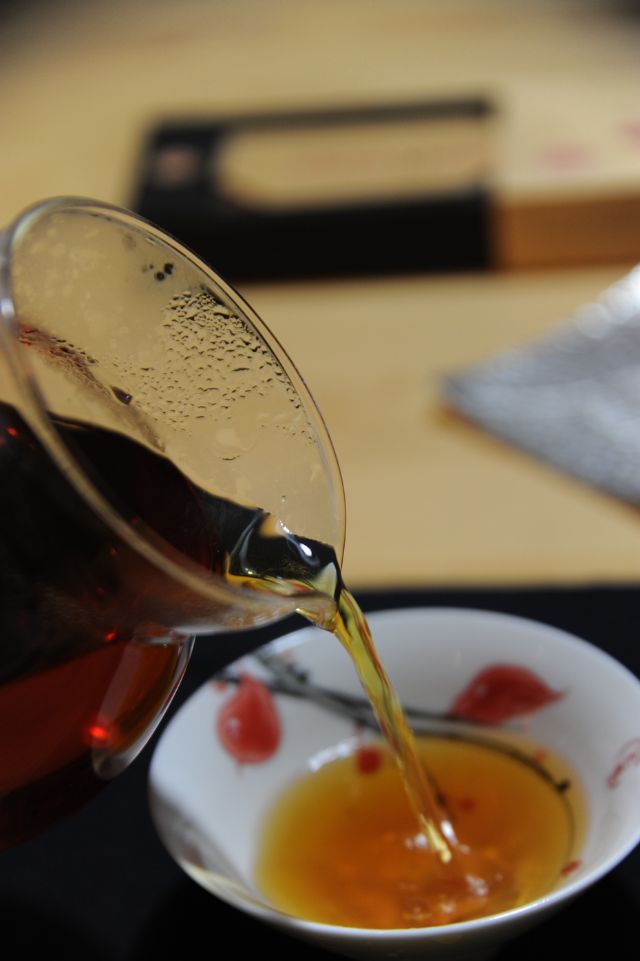 喝苦茶补硒吗（喝硒茶的好处跟坏处）-硒宝网