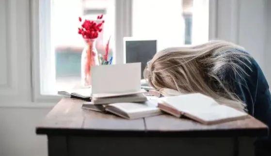 补硒四肢很痒（孕妇四肢痒肚皮痒）-硒宝网