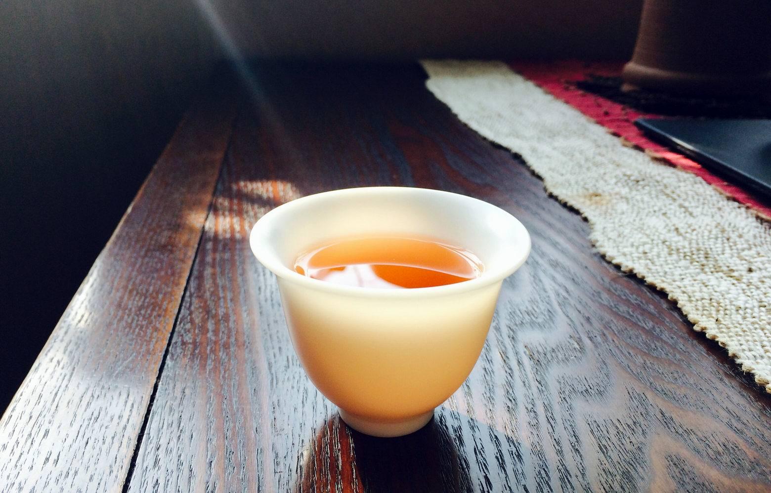 富硒野茶诗句（富硒村野山茶）-硒宝网