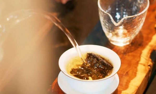 明星喝富硒茶（富硒茶名字）-硒宝网