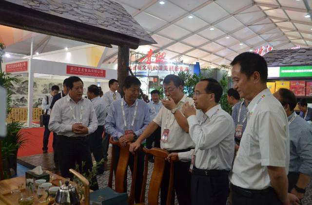 好喝的富硒茶（喝富硒茶身体有什么反应）-硒宝网