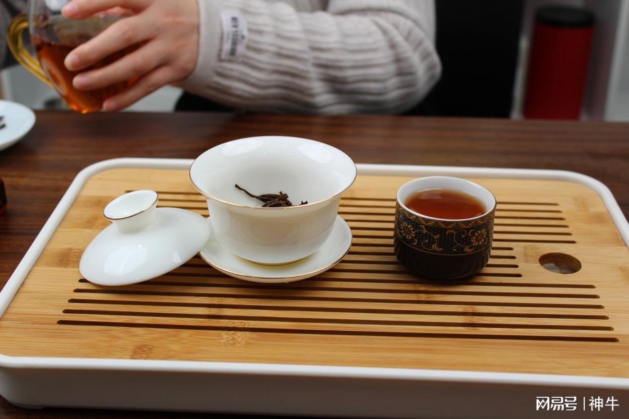 富硒茶的名字(富硒茶logo)-硒宝网