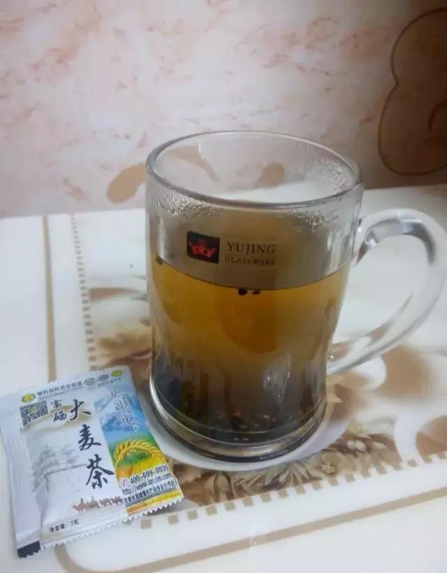 老人喝富硒茶（喝茶老人富硒水好吗）-硒宝网
