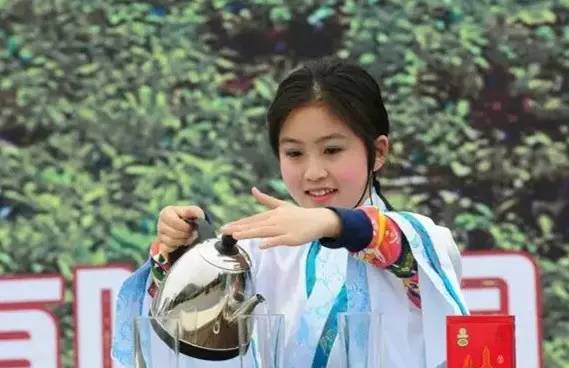 猫山富硒茶采（恩施富硒茶属于什么茶）-硒宝网