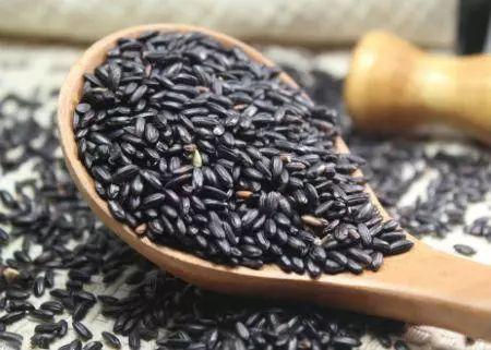 富硒自黑米茶（富硒黑米和普通黑米营养对比表）-硒宝网