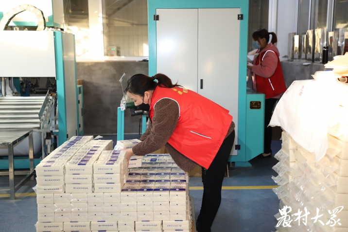 富硒大米收割（富硒大米生产技术）-硒宝网