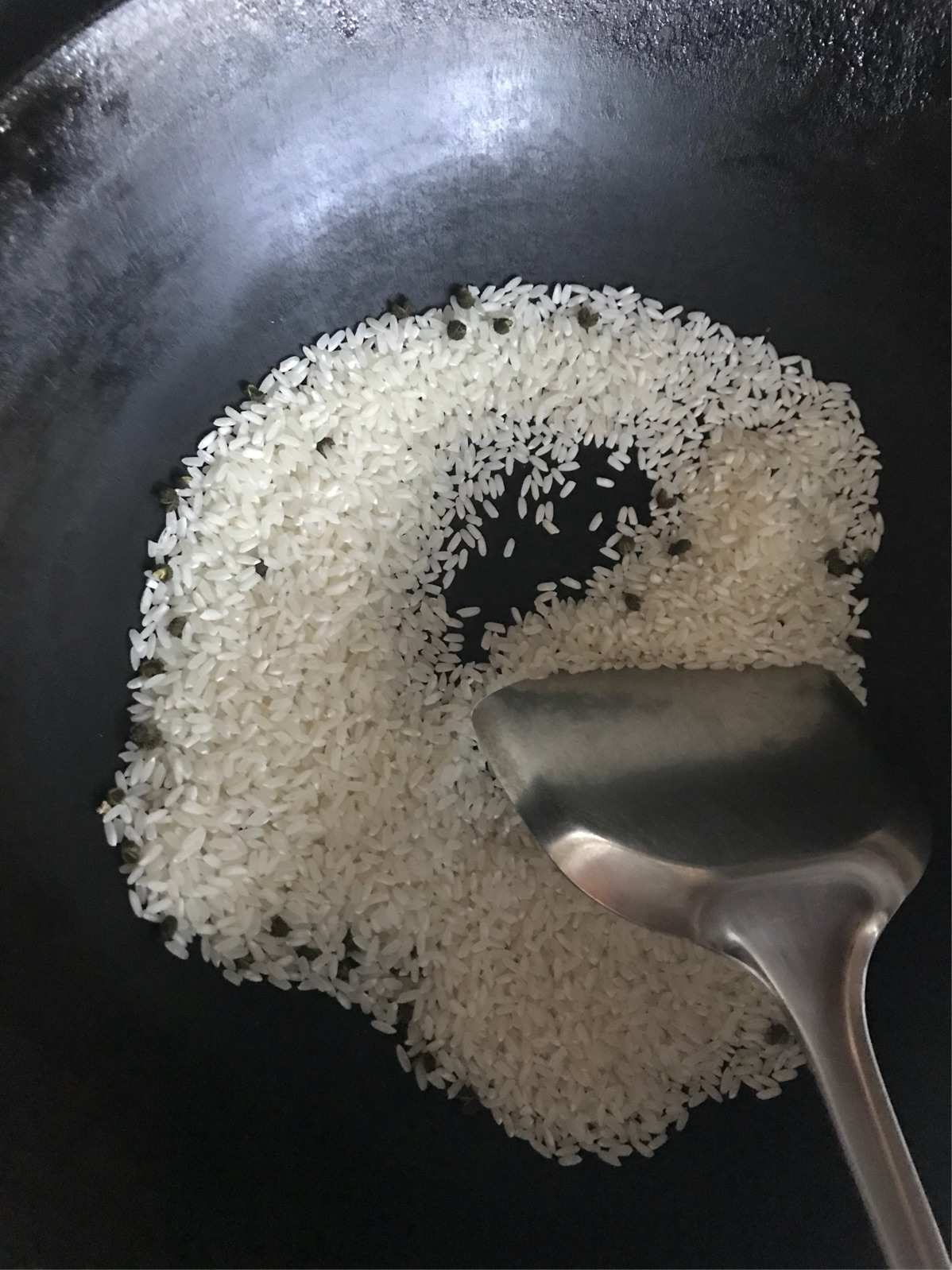 富硒大米发黄（富硒大米颜色微黄）-硒宝网