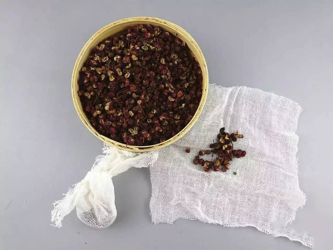 富硒大米发黄（富硒大米颜色微黄）-硒宝网