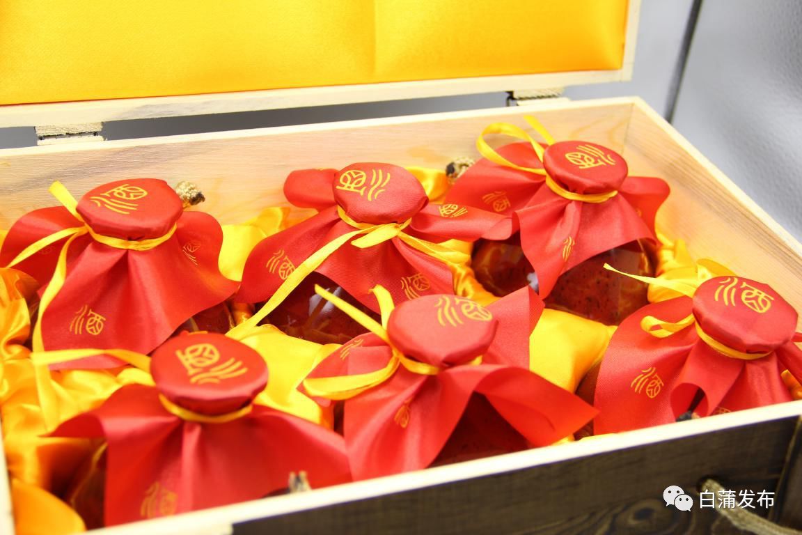 富硒大米挑?。闹指晃竺缀茫?硒宝网