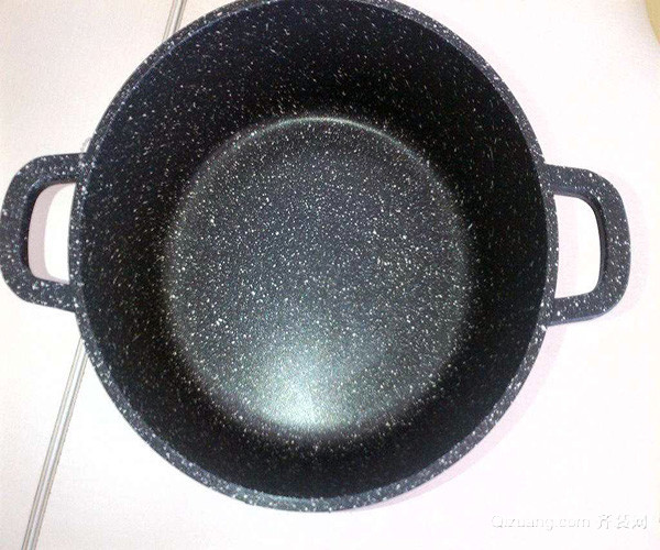 铁锅能补铁吗(铁锅补铁是骗局吗)-硒宝网