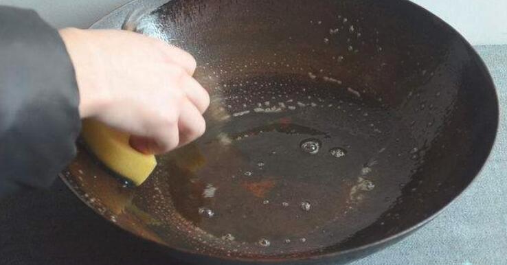 铁锅能补铁吗(铁锅补铁的原理)-硒宝网