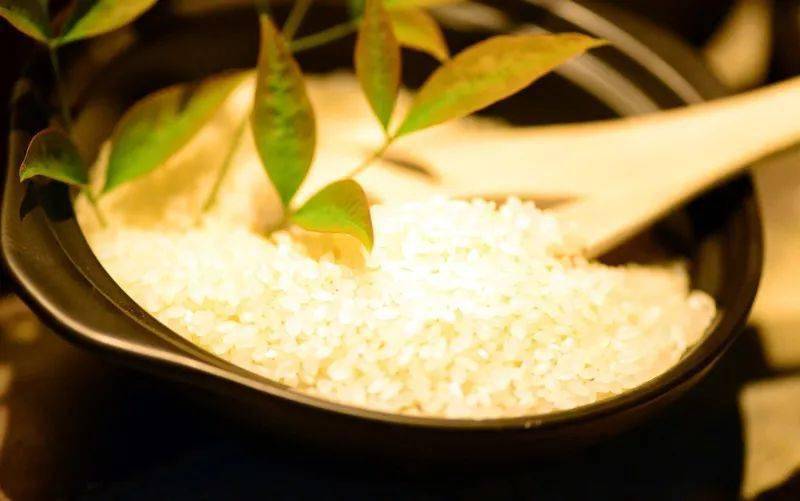 富硒大米白绿(富硒大米什么颜色)-硒宝网