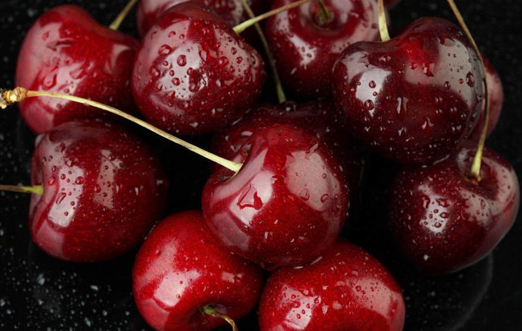 车厘子补铁吗(吃车厘子补铁有用吗)-硒宝网