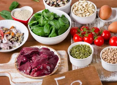 菠菜是补铁的吗(菠菜补铁是叶子还是头)-硒宝网