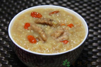 吃补铁的药会影响月经吗（月经吃补铁药剂）-硒宝网