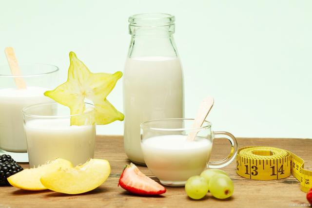 纯牛奶可以补钙吗（喝牛奶补钙能替代钙片吗）-硒宝网