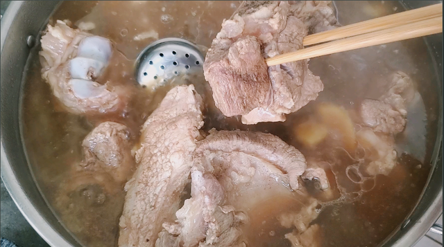 吃牛肉补铁吗(牛肉补铁补血吗)-硒宝网