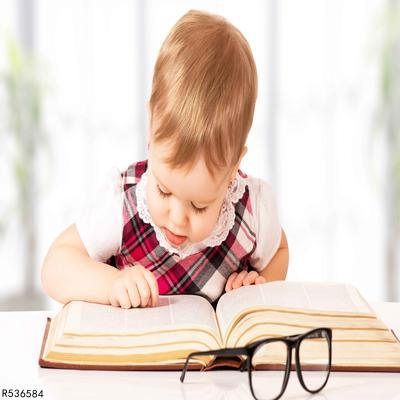 六个月宝宝补钙吃什么钙好（宝宝吃补钙的多久之后能有效果）-硒宝网