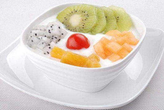 喝酸奶补钙吗(喝酸奶补钙效果好吗)-硒宝网